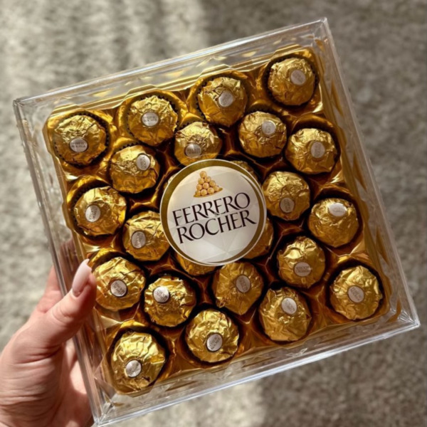 Chocolates Ferrero: arreglo floral — Wallflower Guatemala